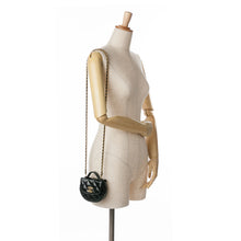 Chanel | Pre-Owned Mini CC Quilted Patent Leather Top Handle Clutch with Chain | Black