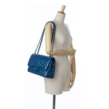 Chanel | Pre-Owned Jumbo Classic Patent Double Flap | Blue