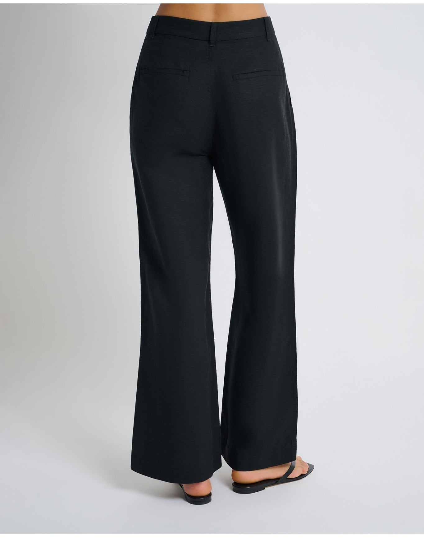 Women | Air Linen Pleated Trousers | Black