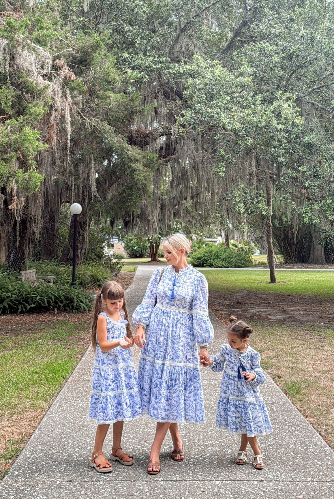 Women | Jaylin and Linen Mom Dress | Blue x White