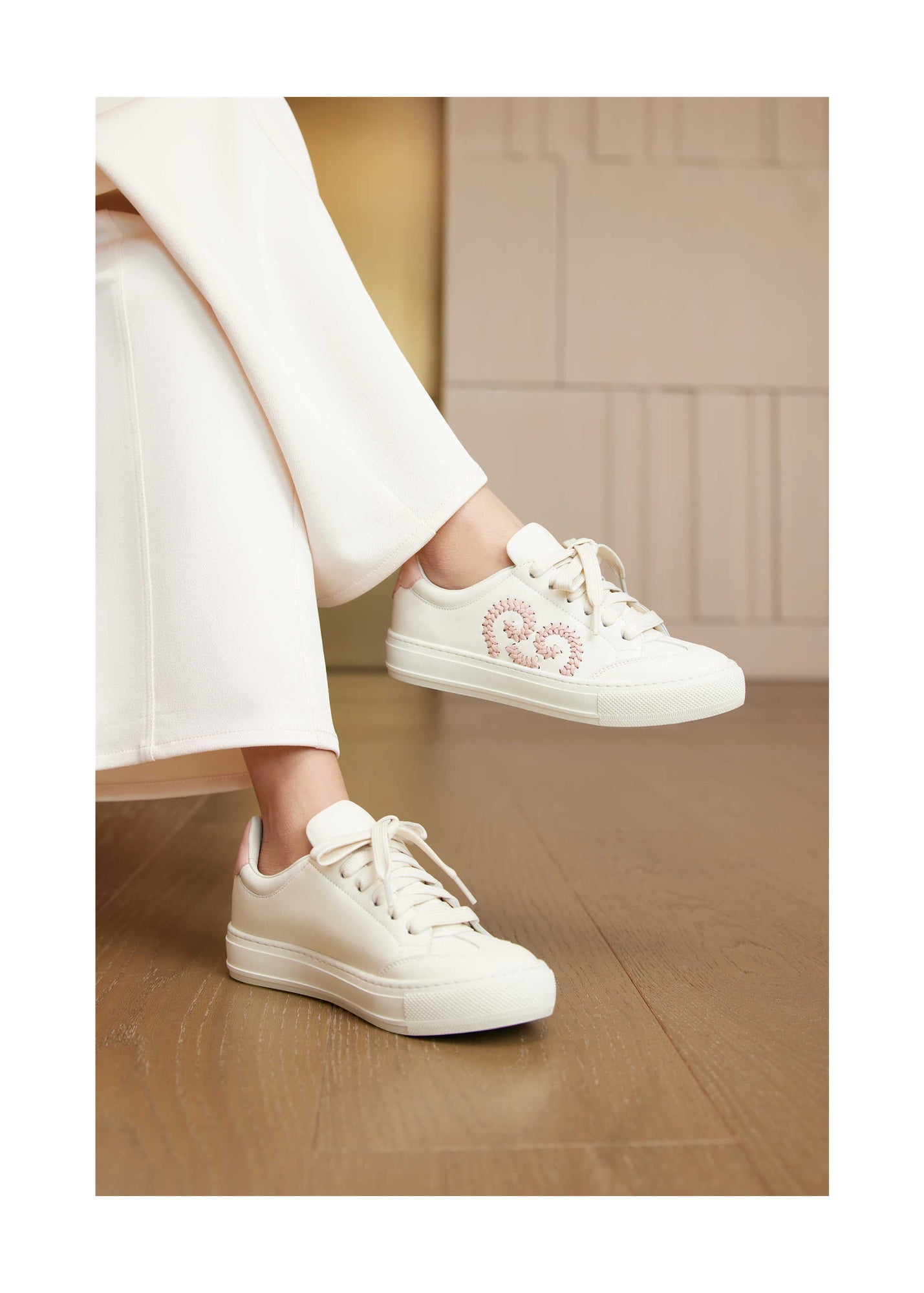 Woven Lucky Shoes | White/Pink