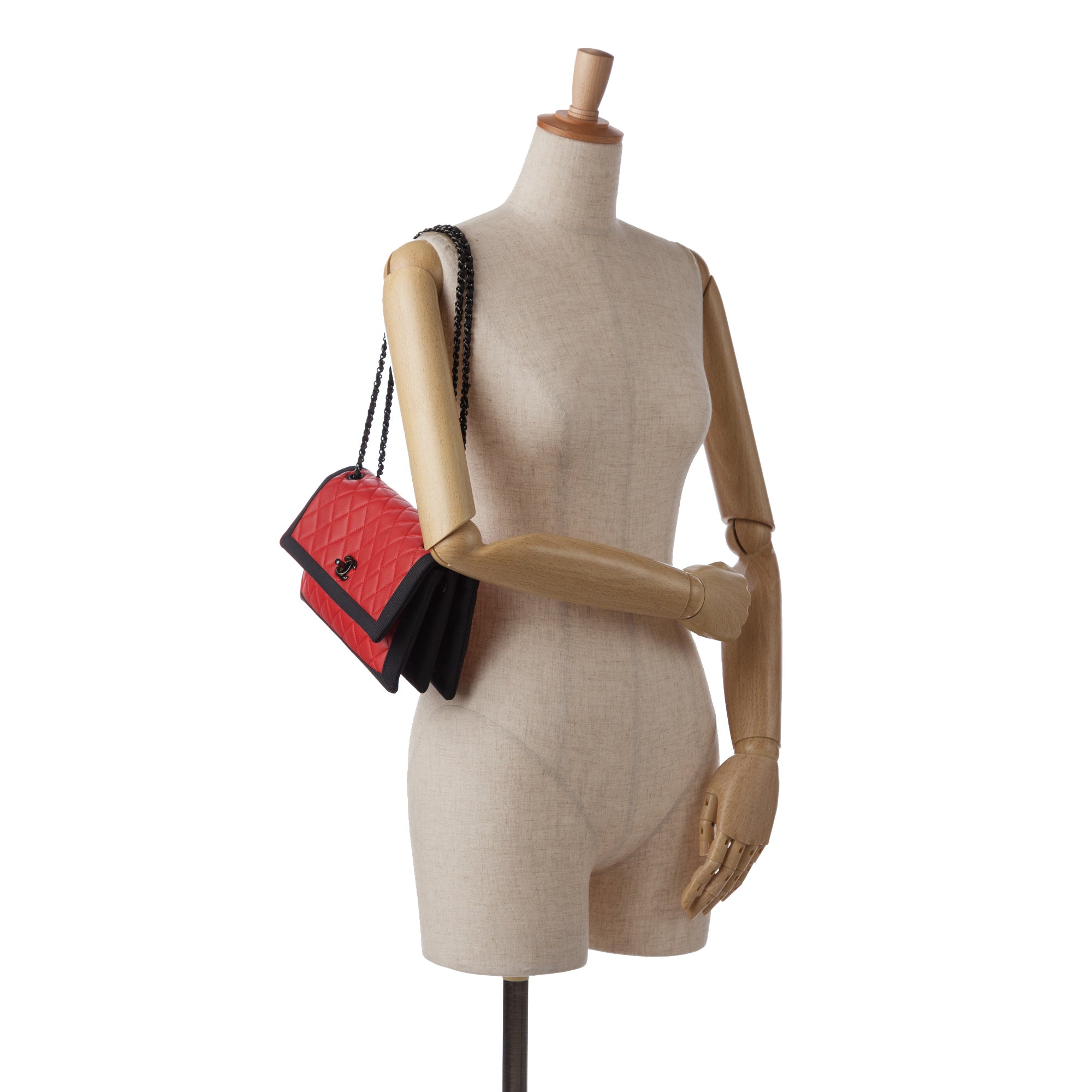 Chanel | Pre-Owned CC Grossgrain trim Lambskin Flap Shoulder Bag | Red