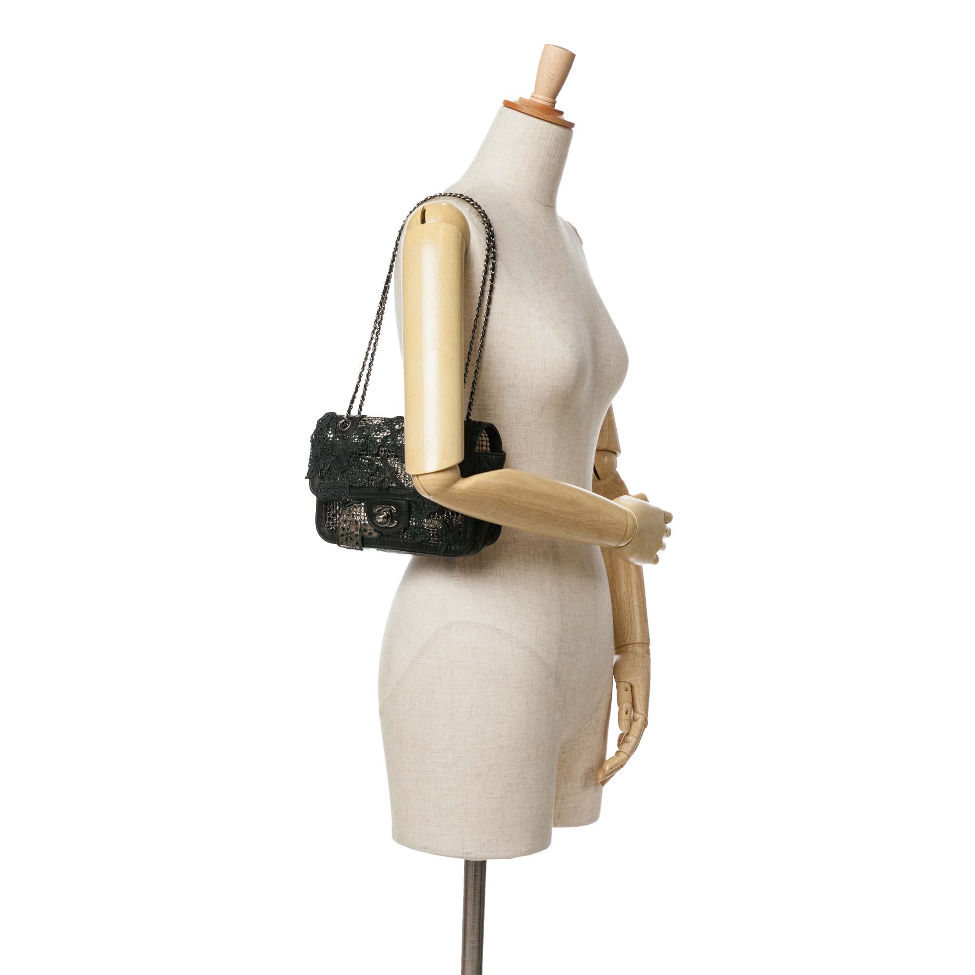 Chanel | Pre-Owned Small Mesh Butterfly Flap | Black