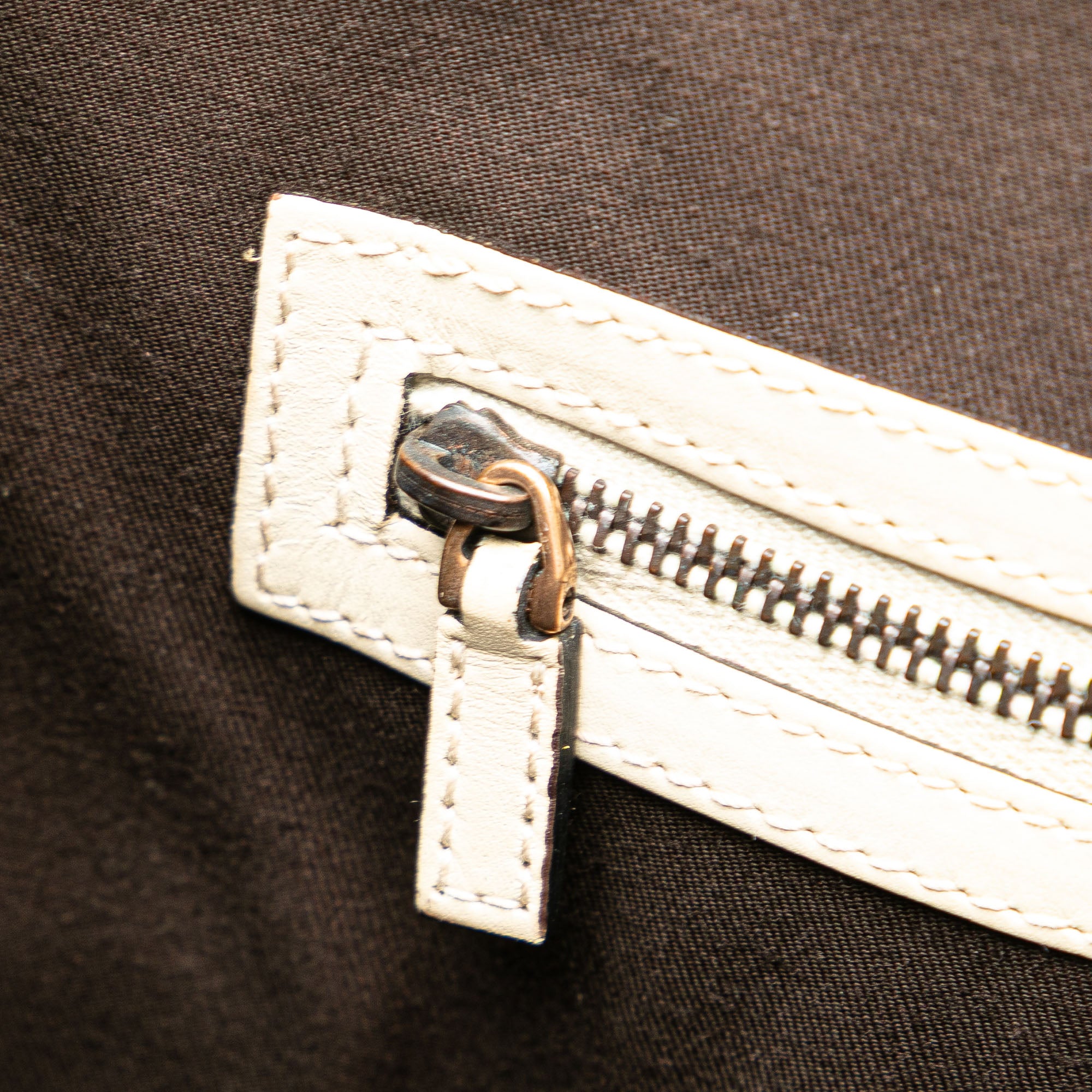 Gucci | Pre-Owned Calfskin and GG Canvas Nailhead Tote | White/Ivory