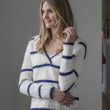 Women | Jackie Sweater | Ivory / Navy