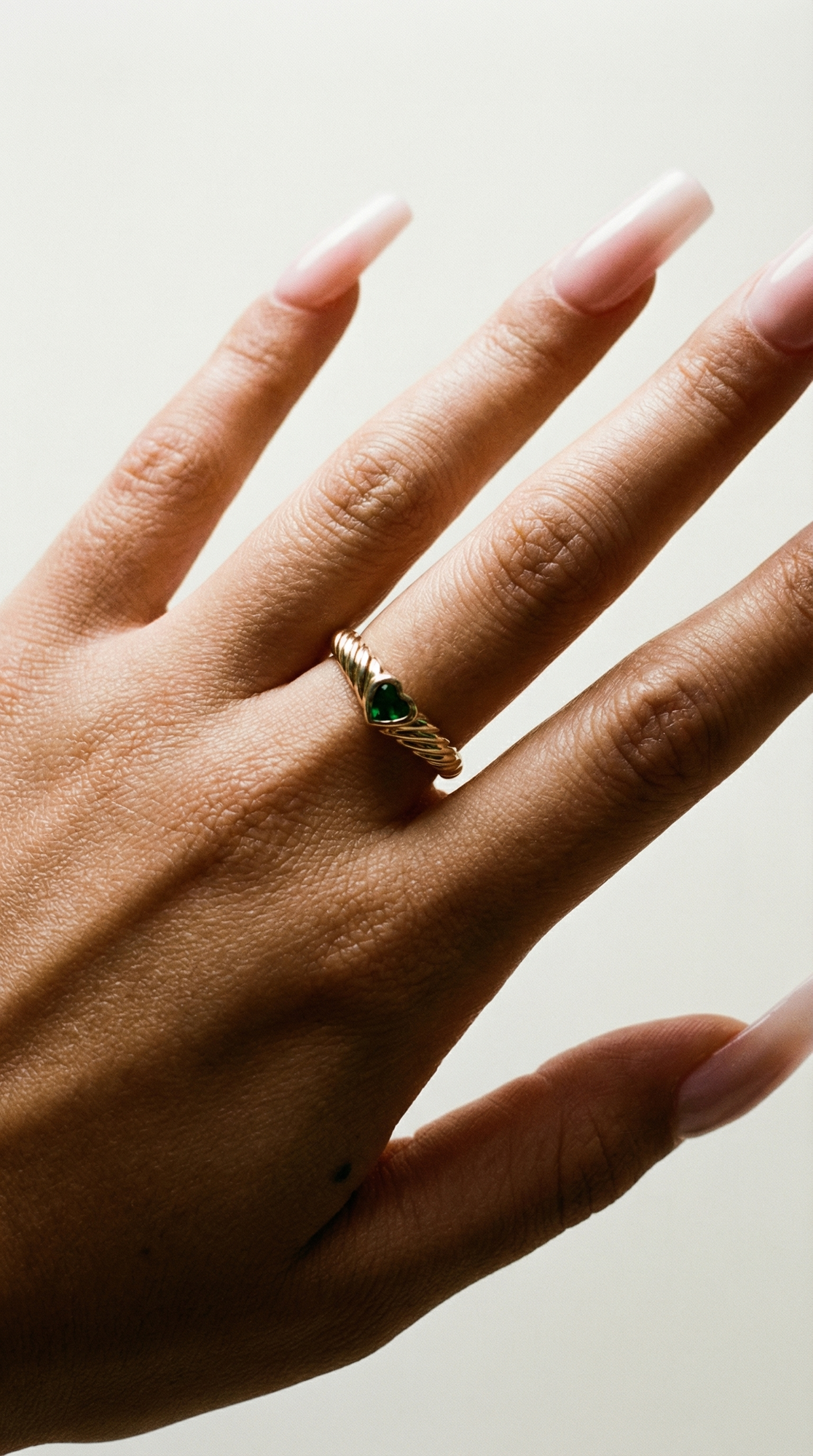 The Emerald Juna Heart Ring | Emerald