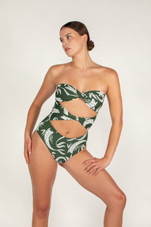 Estella One Piece | Serpentine