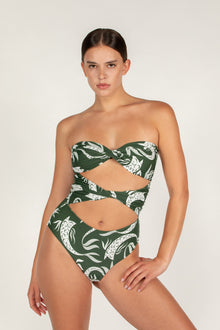 Estella One Piece | Serpentine