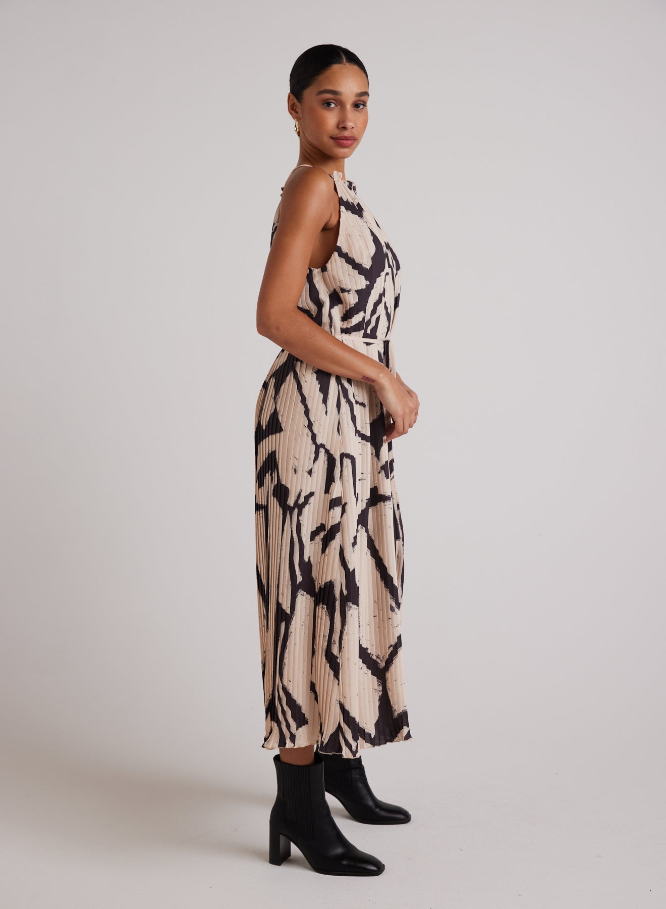 Knife Pleat Halter Maxi Dress | Ivory Mosaic Print