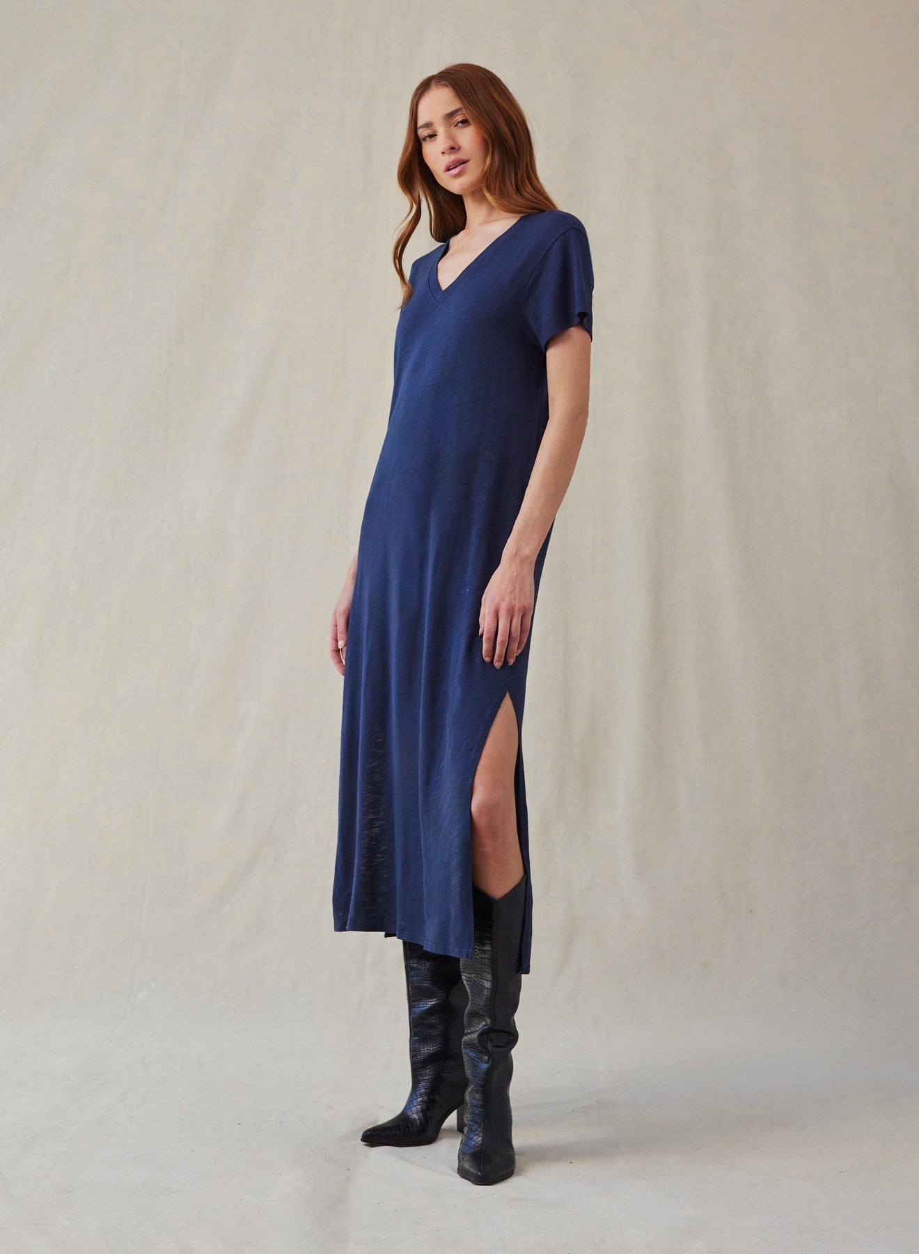 V-Neck Knit Maxi Dress | Endless Sea