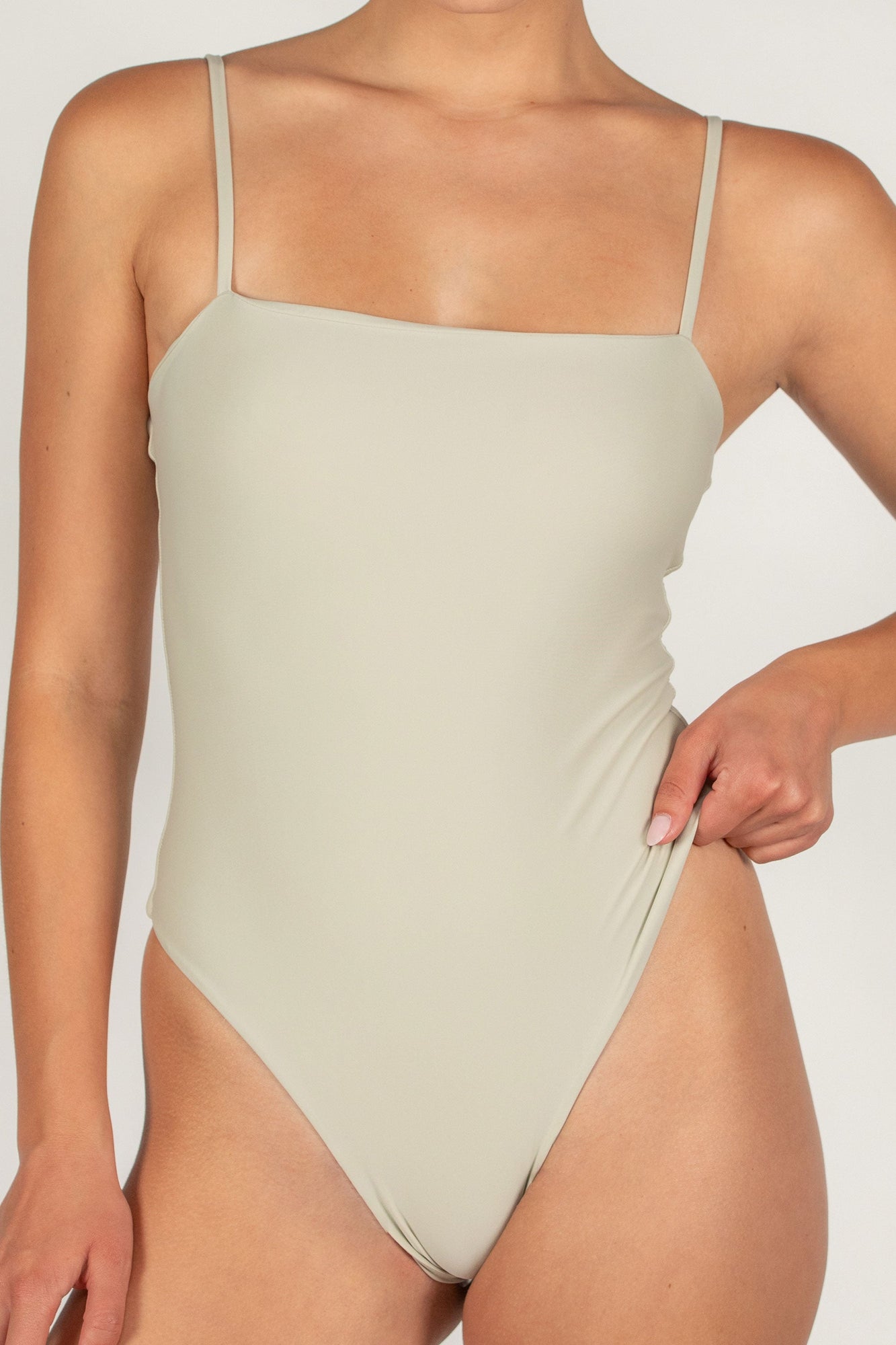 Malta One Piece | Oyster