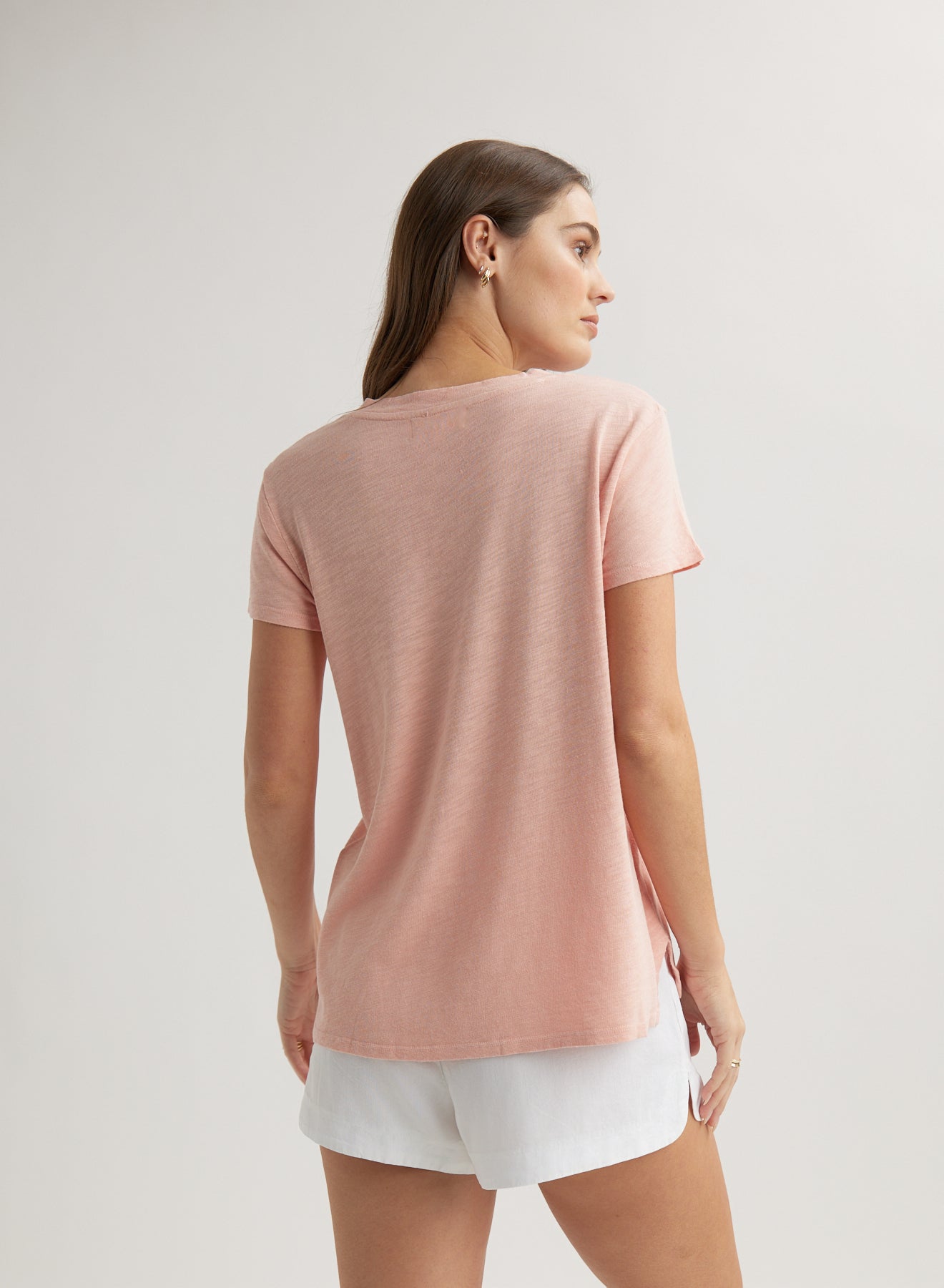 Side Slit V-Neck Tee | Peach Fizz