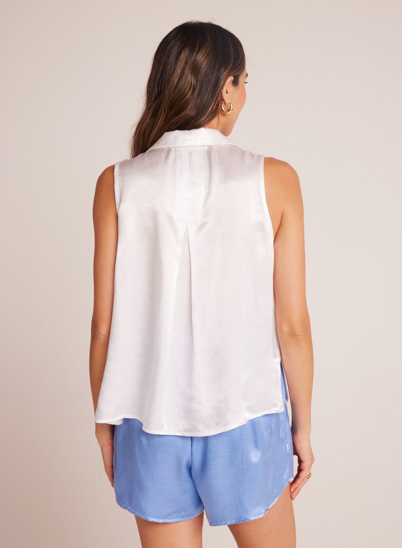 Sleeveless Notch Collar Button Down | White