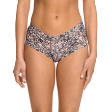 Signature Lace Boyshort | Outline (Neutral)