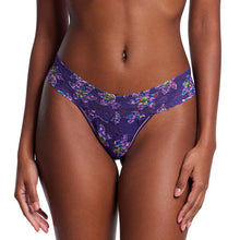 Signature Lace Low Rise Thong | Fleurs Por Moi?