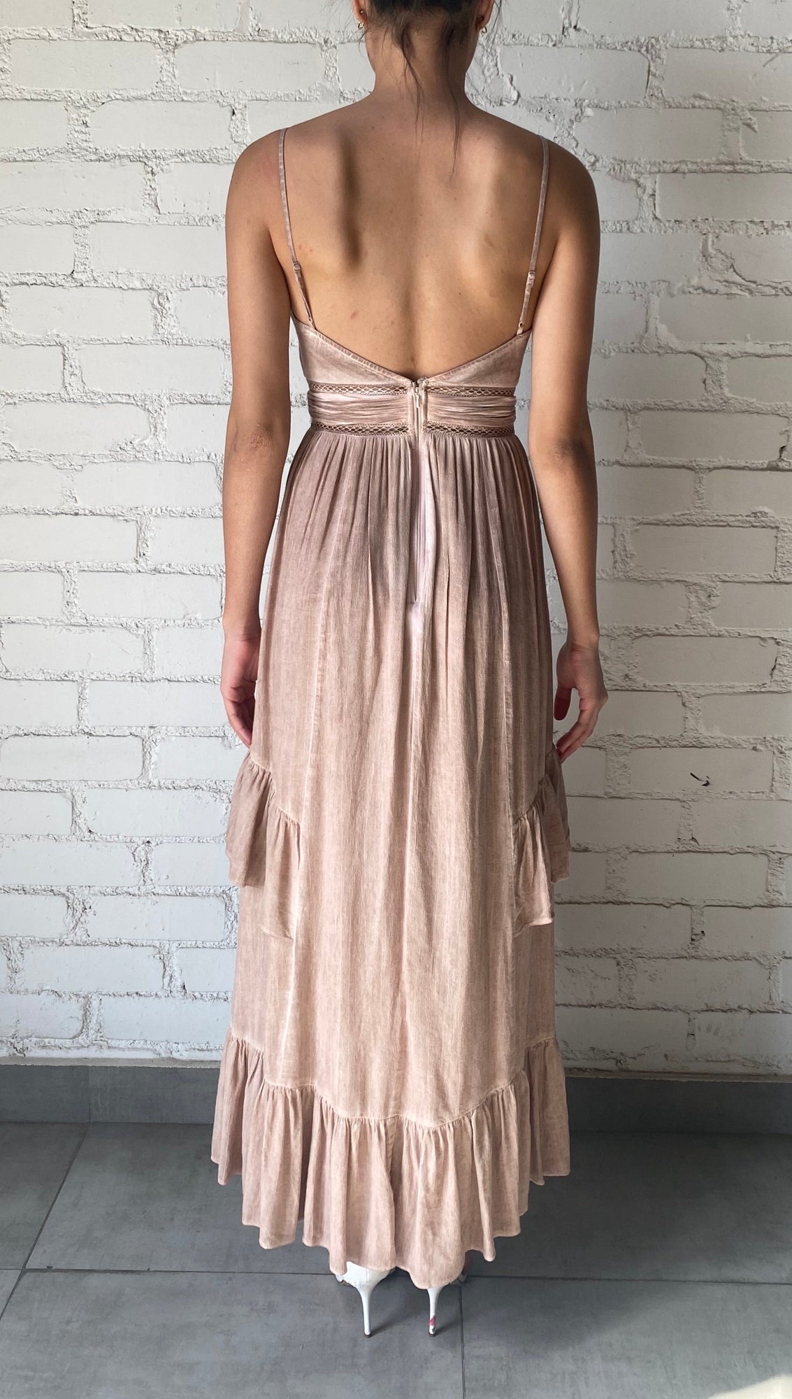 Gaia V-Neck Strapline Sleeveless Center Cutt Long Dress | Beige